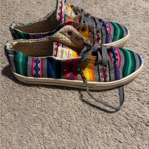 Cienta Colorful Striped Women's Sneakers